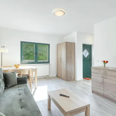 3 Bedroom Awesome In Altenkirchen (Mecklenburg-Vorpommern)