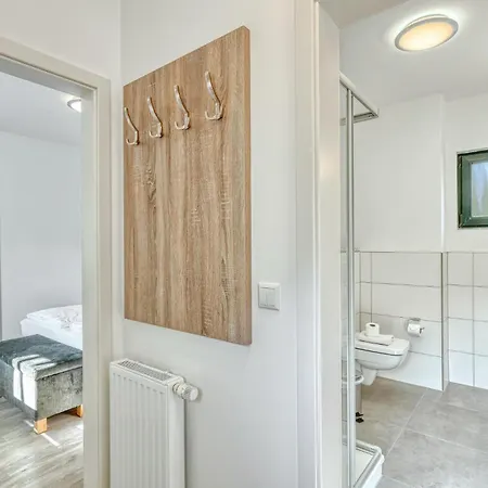 Διαμέρισμα 3 Bedroom Awesome In Altenkirchen (Mecklenburg-Vorpommern)